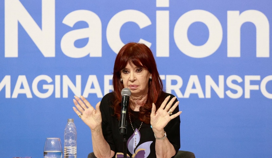 Cristina Kirchner cargó contra Caputo y Milei por el acuerdo con el FMI y la toma de nueva deuda externa
