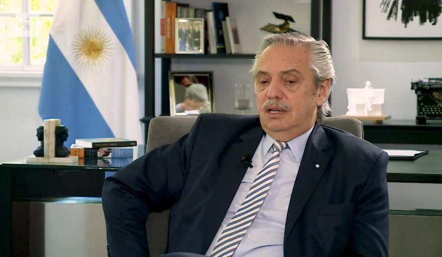 Luego de la confirmación de su procesamiento, Alberto Fernández negó las acusaciones de Yañez y dijo que la denunció por falso testimonio