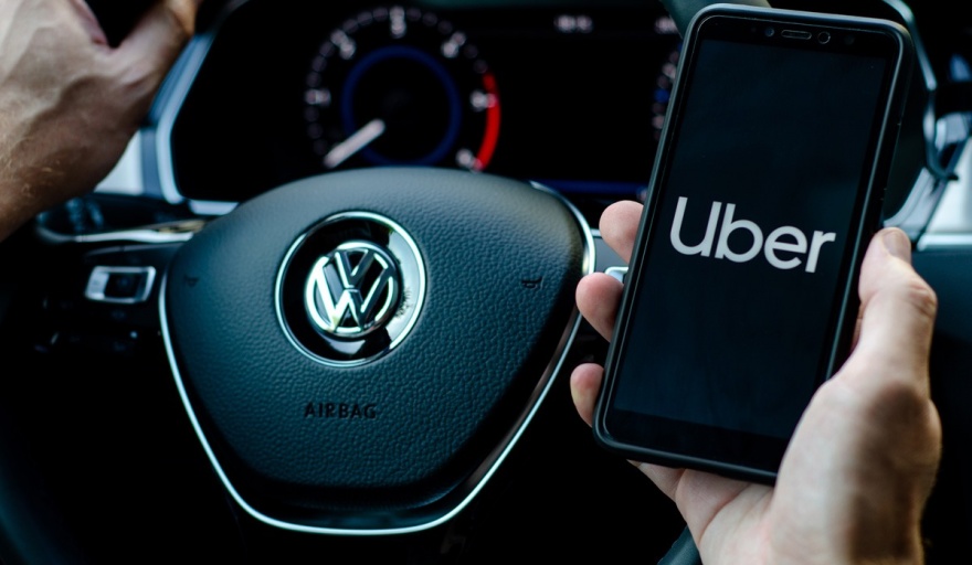 Crece la presencia de Uber en General Roca: preocupación entre taxistas y pedido de regulación al municipio