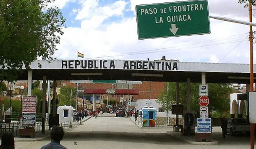 El Gobierno anunció una nueva política migratoria por decreto