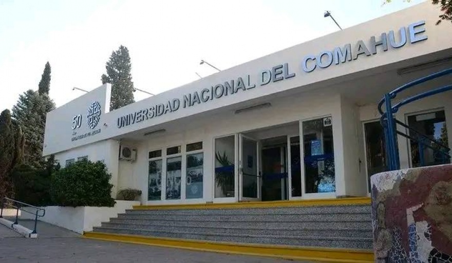 Docentes de la Universidad del Comahue presentan renuncias por salarios insuficientes