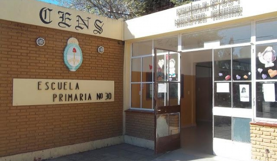 Río Negro: Educación aplicó descuentos a más del 40% de los docentes y excluyó al sector del bono de $40.000