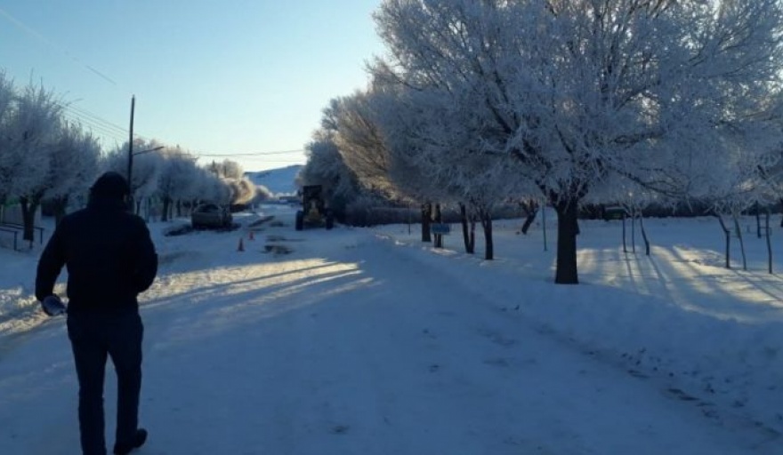 Mencué, el pueblo más helado de la Argentina: vecinos registraron -26°C en plena ola polar