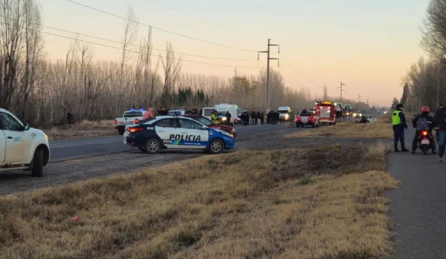Tragedia en Ruta 7: al menos tres muertos y varios heridos, entre ellos un bebé, tras un violento triple choque en El Chañar