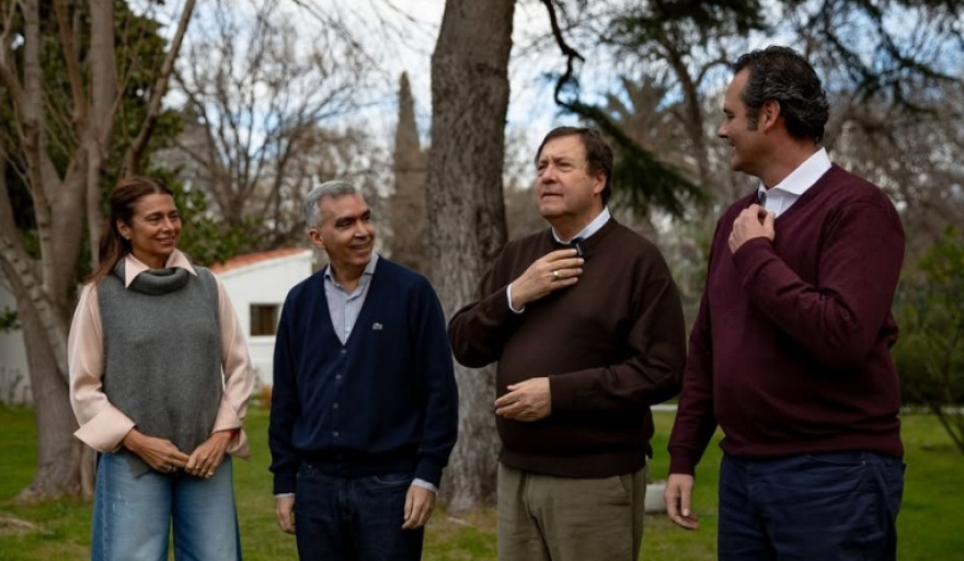 Weretilneck presentó a los candidatos de Juntos Somos Río Negro para octubre eligiendo a su circulo más cercano