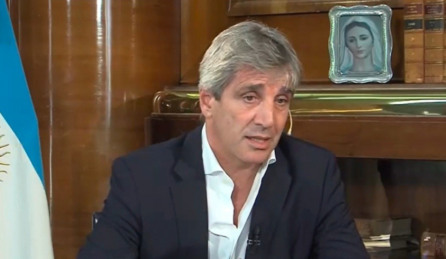 Demencial: Luis Caputo “pasa la gorra” en el Estado para sostener deuda espiral que no para de crecer