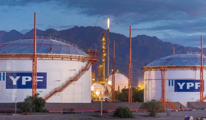 YPF acelera su salida del convencional y pone en venta nuevos bloques: uno de ellos está en Río Negro