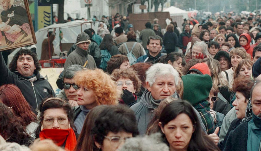 San Cayetano, la fe y el reclamo: la protesta que pone en evidencia la crisis social del Gobierno de Milei