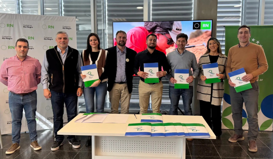 Río Negro y petroleras acuerdan proteger el patrimonio cultural y paleontológico