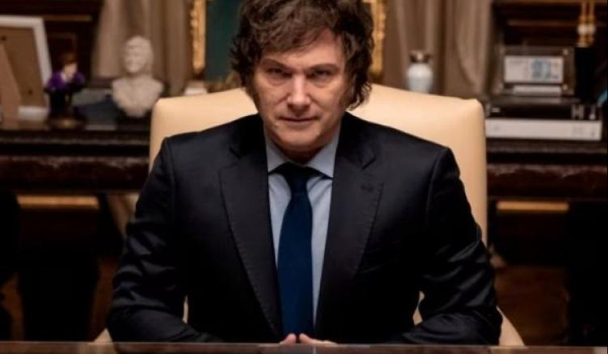 Financial Times advierte que Milei atraviesa “la mayor crisis” de su gestión