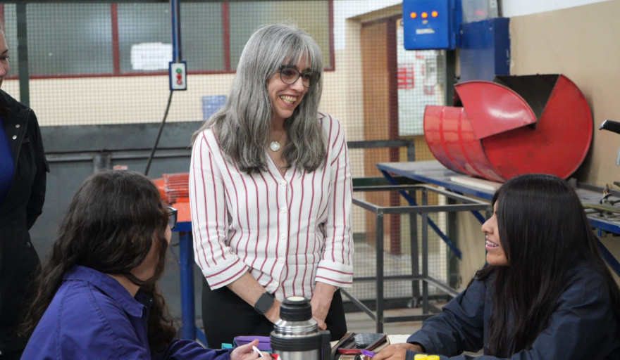 Adriana Serquis recorre Río Negro y suma apoyos para su candidatura por Fuerza Patria