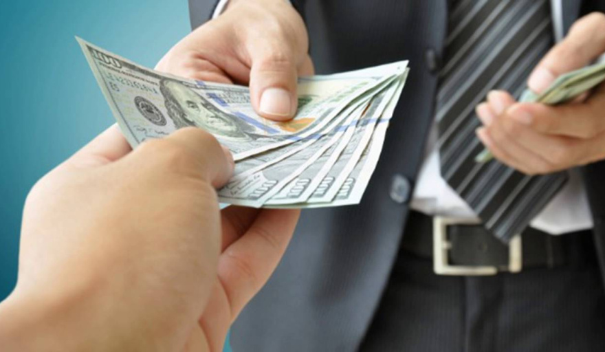 El Gobierno negocia un préstamo de u$s20.000 millones con bancos de Wall Street, con activos nacionales como garantía