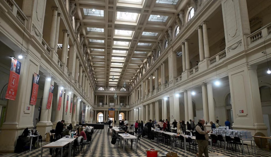 Escrutinio definitivo ratifica resultados en distritos clave, pero sigue la incógnita en la provincia de Buenos Aires