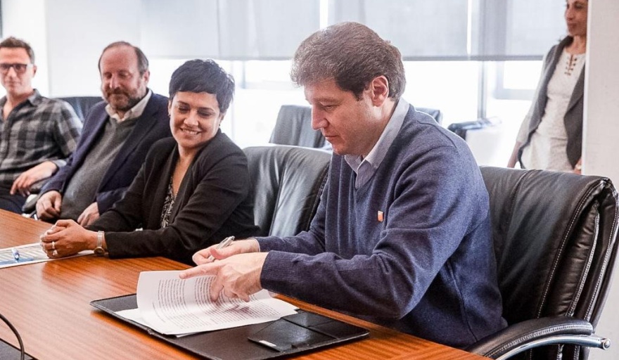 Tierra del Fuego y el Conicet firmaron un convenio para desarrollar el uso medicinal del Cannabis