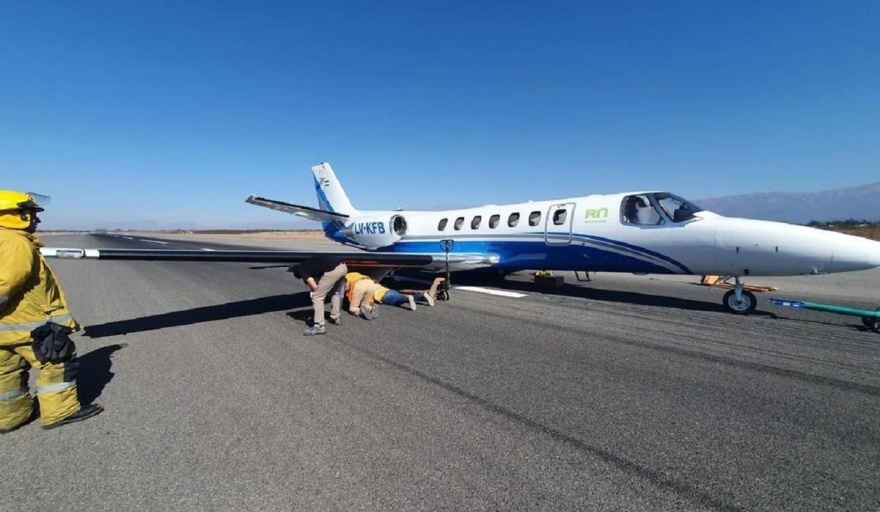 El Gobierno aclaró las causas del avión sanitario varado en Salta
