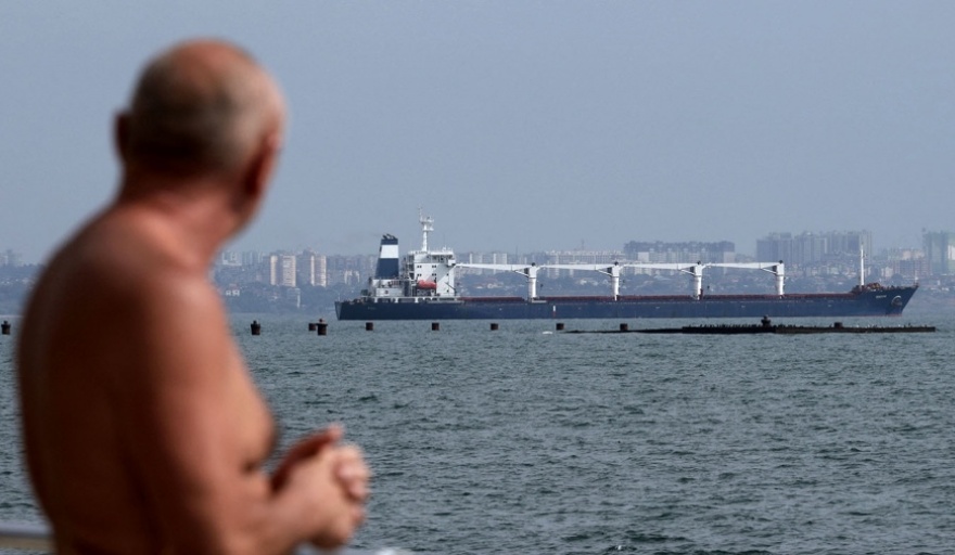 Parte el primer buque cargado de granos desde Ucrania, luego del acuerdo con Rusia