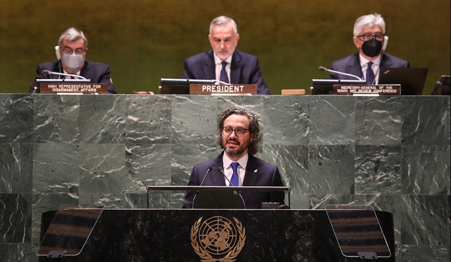 Santiago Cafiero reclamo ante la ONU por el desarme nuclear total de manera transparente