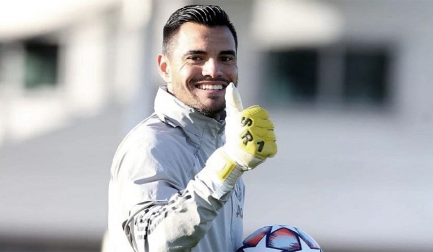 Sergio Romero aceptó la oferta de Riquelme y es el nuevo arquero de Boca