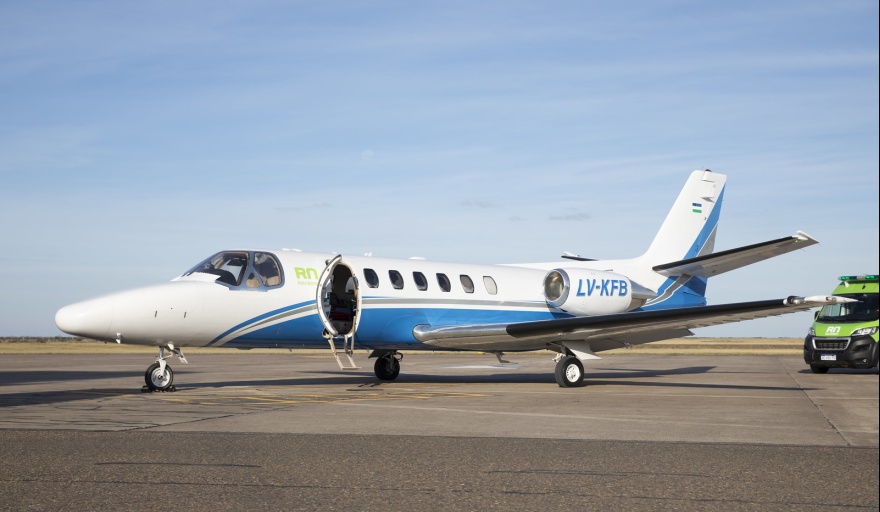 Llegó y se presentó el nuevo avión sanitario