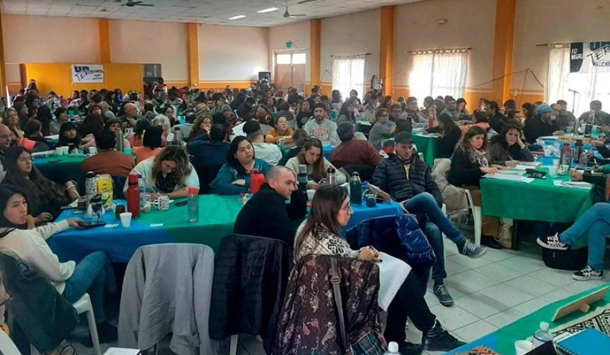 Luego de que ATE aceptará la oferta, la Unter rechazó el incremento salarial propuesto por el Gobierno