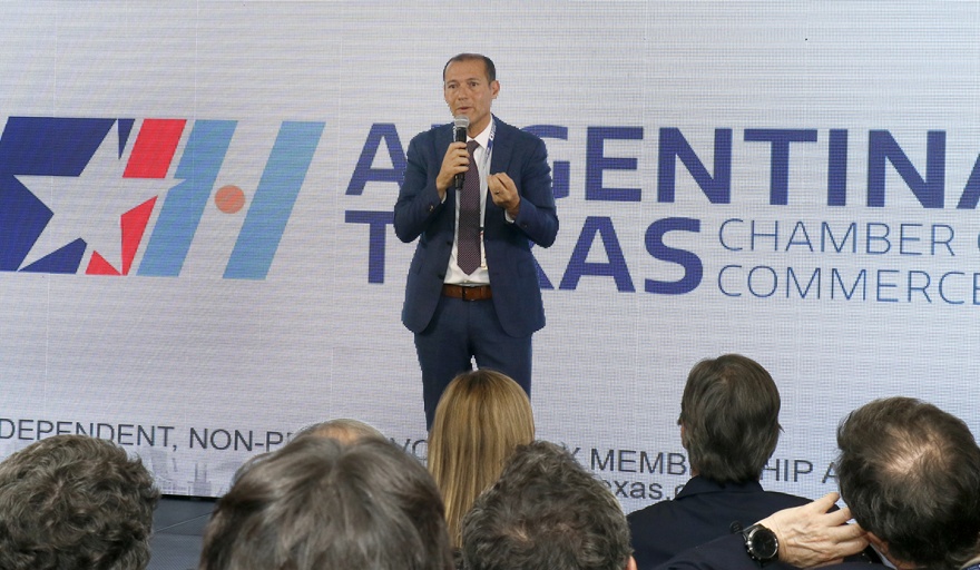 La provincia neuquina proyecta duplicar su producción de gas y petróleo para el 2030