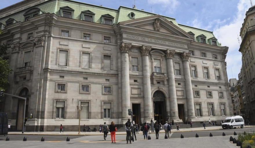 El gobierno aceptó las renuncias de Lozano, Wierzba y Sánchez al Banco Nación