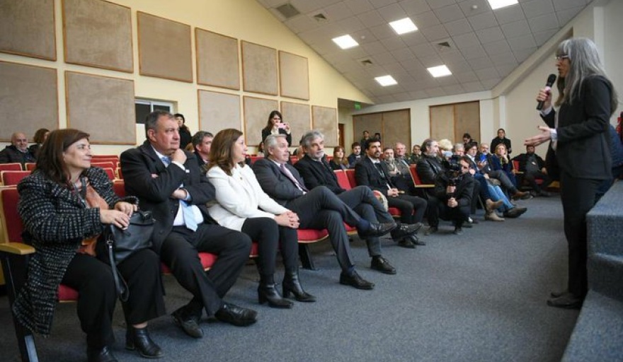 Autoridades nacionales y provinciales anunciaron la construcción de un museo tecnológico para la ciencia en Bariloche