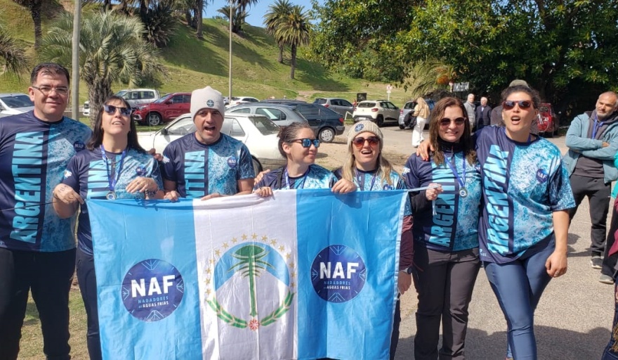Nadadores neuquinos de aguas frías campeones en el encuentro Sudamericano  
