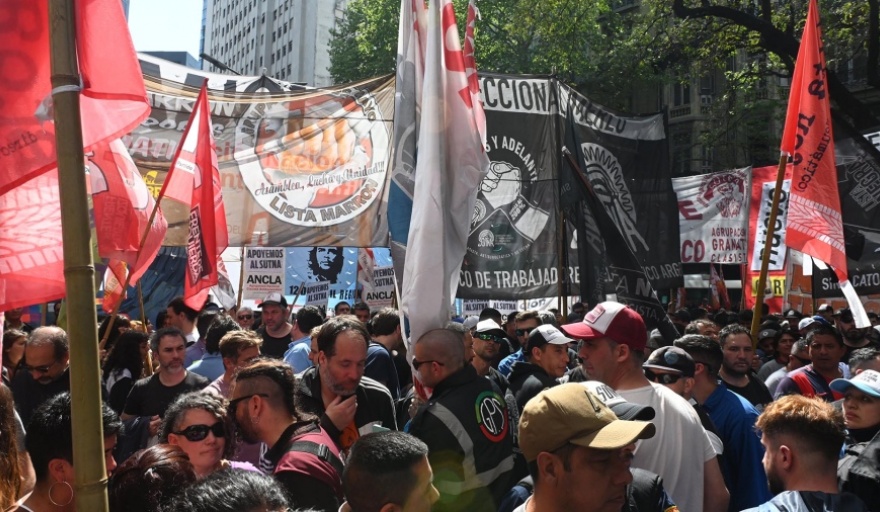 Sutna acusa a los empresarios de "no sentarse seriamente a negociar"