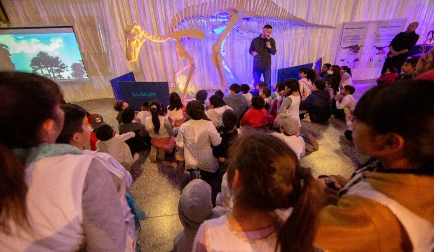 Llega la muestra de dinosaurios y bestias prehistóricas a Sierra Grande