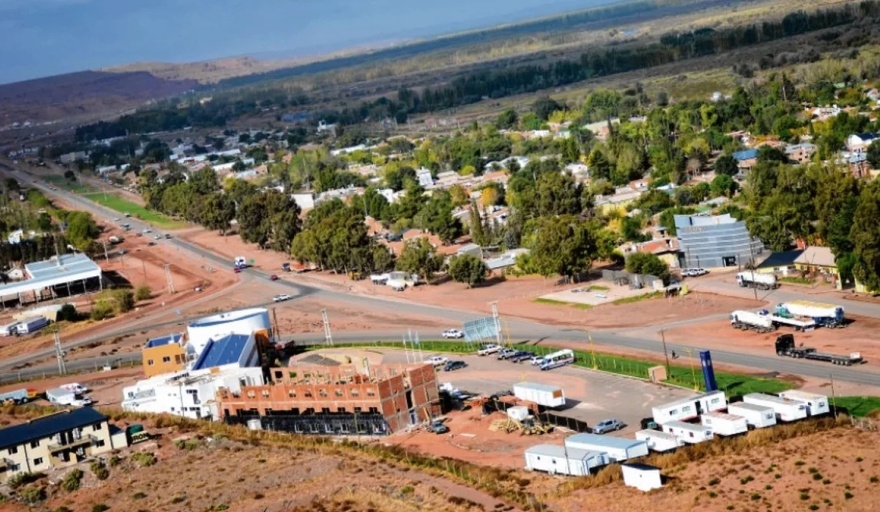 Provincia y Nación firman un acuerdo para realizar redes de provisión de gas en Añelo