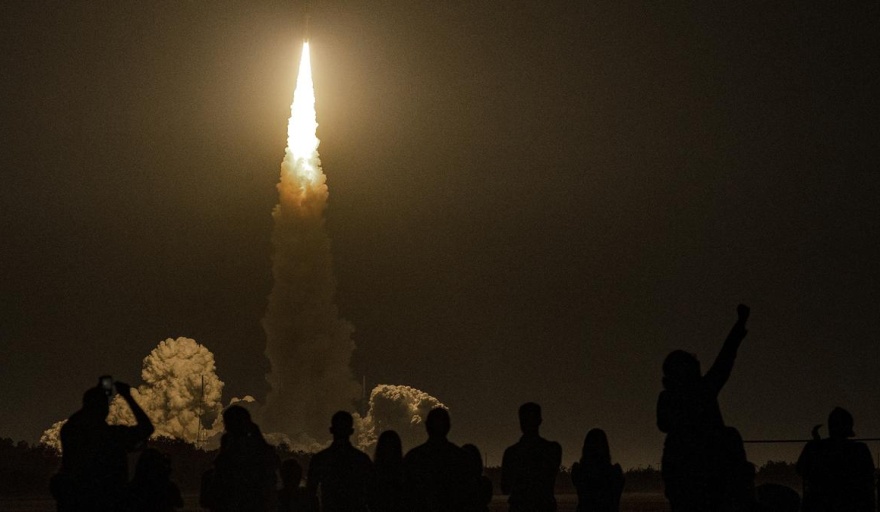 Artemis I despegó con el megacohete lunar y la nave Orion de la NASA