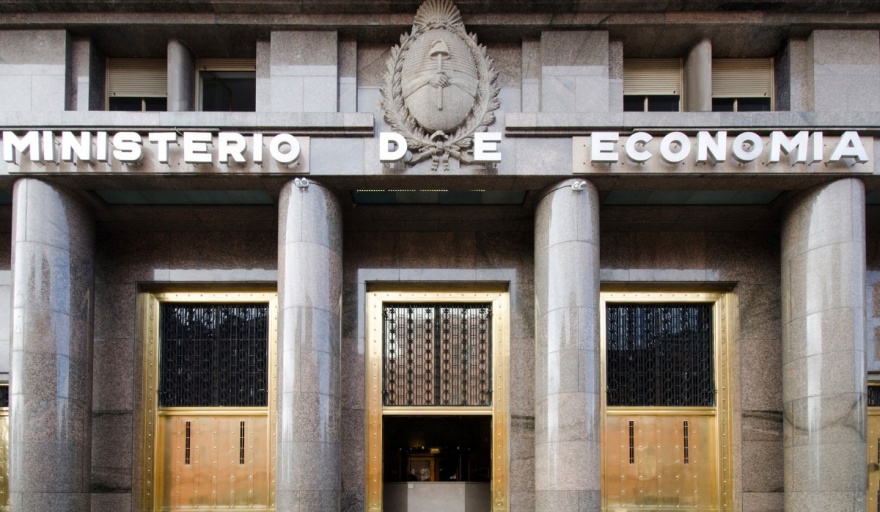 Economía logro una adhesión del 64% en los vencimientos de bonos