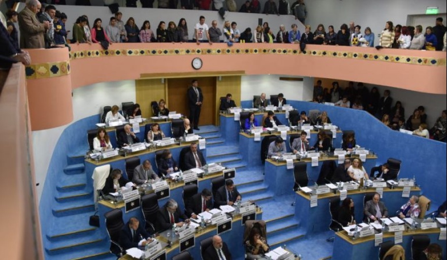 La Legislatura rionegrina aprobó la creación de la Jefatura de Gabinete en el Poder Ejecutivo