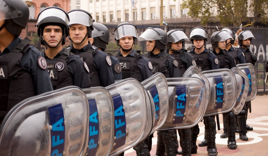 El gobierno nacional crea un comando de fuerzas de seguridad federales destinado a actuar en el conurbano bonaerense