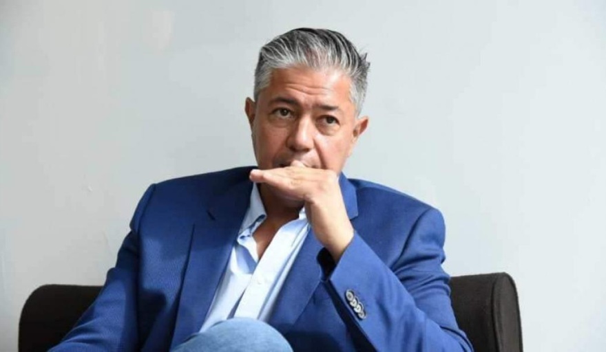 Rolando Figueroa da la sorpresa y desbanca al MPN