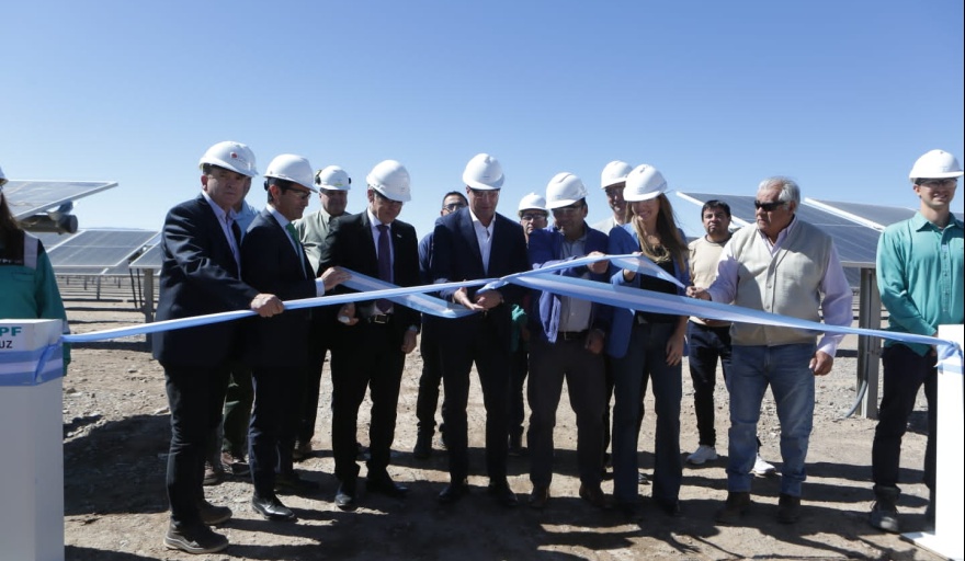 YPF inauguró su primer parque solar en San Juan