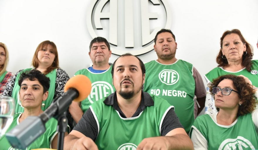 Antes de la reunión con el Gobierno por paritarias, ATE realiza una protesta en Rentas y en otros organismos provinciales