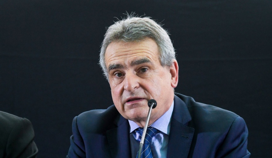 Agustín Rossi: "Milei en la última semana cambio la motosierra por el lanza llamas"