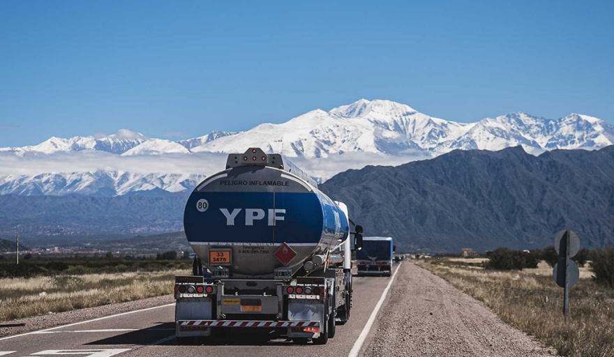 Ante la nueva maniobra de un juez, el fondo buitre va por YPF