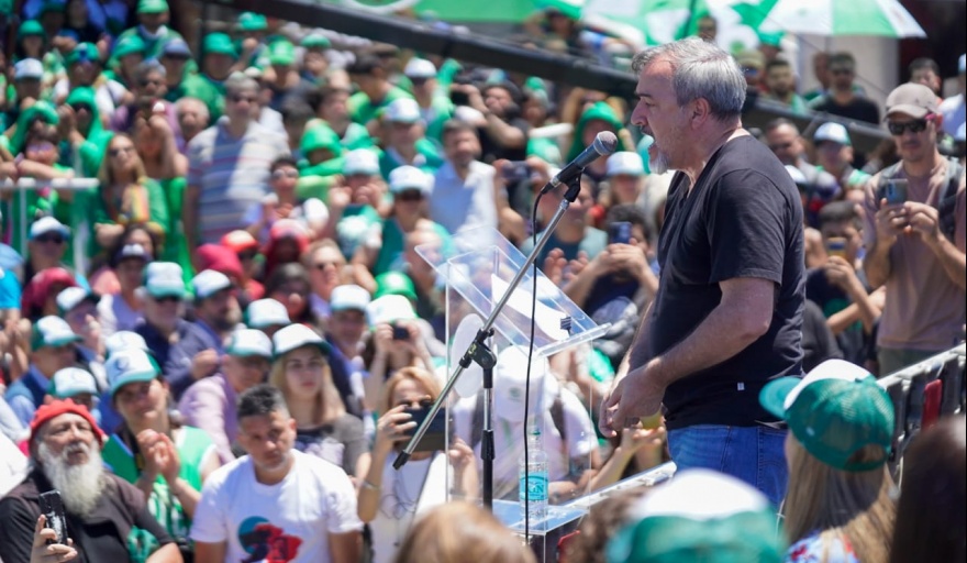 En la mañana de este martes ATE realizó radios abiertas y asambleas en todo el país en defensa de la democracia