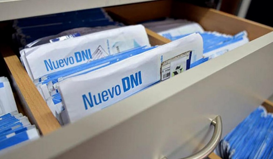El Renaper presentó un nuevo Documento Nacional de Identidad