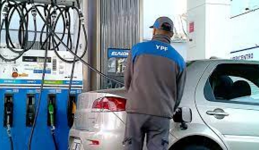 Con un nuevo aumento de los combustibles, en menos de un mes los surtidores ya aumentaron en un 80%