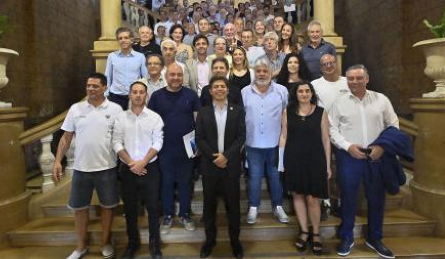 Kicillof se reunió con empresarios y trabajadores y criticó al Gobierno nacional