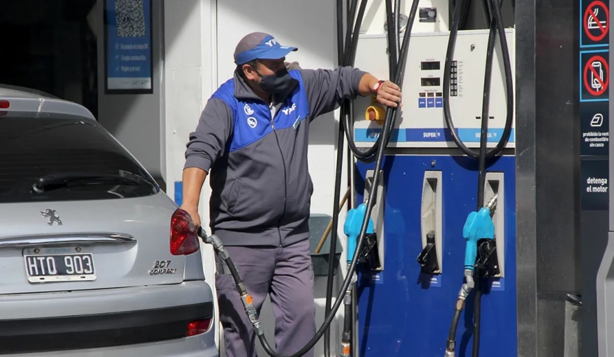 A raíz de la postergación del impuesto a los combustibles, sus precios solo subieron levemente