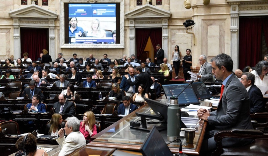 Ley Ómnibus: aprueban el artículo que le otorga "superpoderes" a Milei