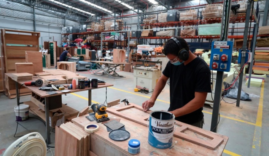 El BCRA permitirá a Mipymes acceder parcialmente a dolares a valor oficial para cancelar deudas comerciales