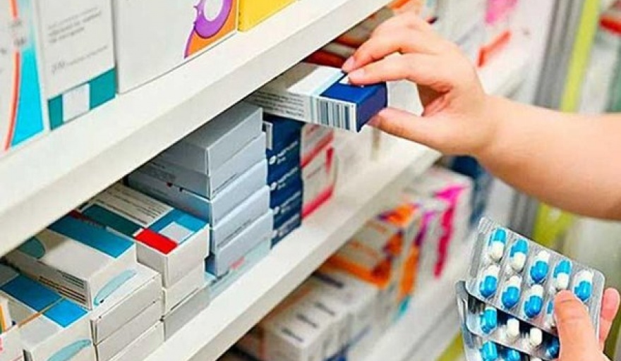 Organizaciones de pacientes desmienten al Gobierno y denuncian interrupción en la entrega de medicamentos