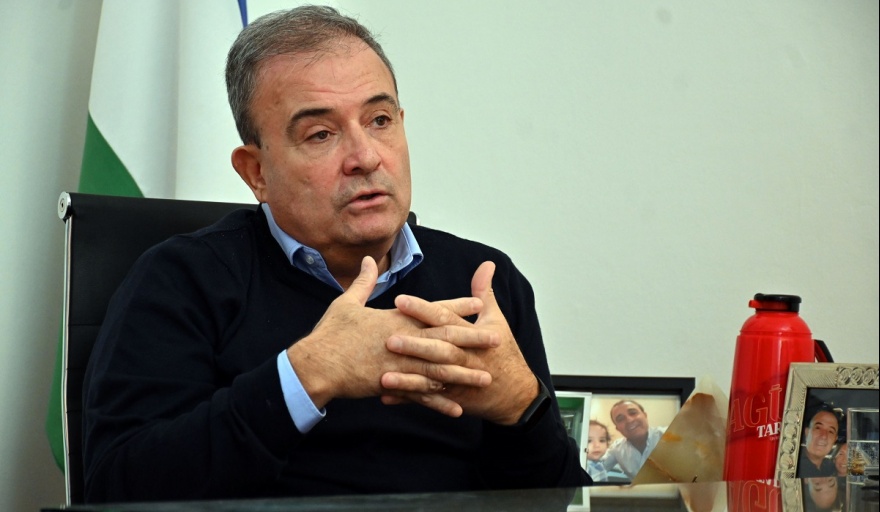 El vicegobernador rionegrino Pedro Pesatti publicó una reflexión sobre la continuidad del modelo neoliberal: un breve recorrido histórico desde la dictadura hasta el presente
