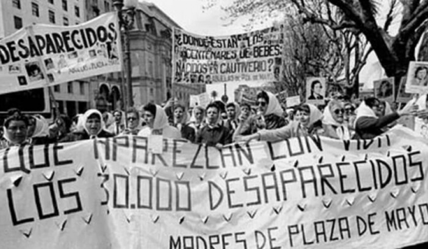 Con un mensaje negacionista, el oficialismo sentó su posición este 24/3 por medio de un spot